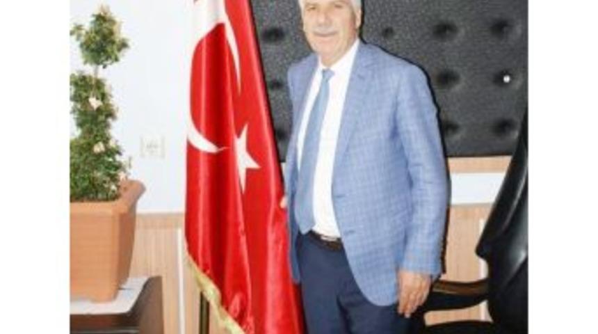 Şehmus Karamehmetoğlu Yılın Belediye Başkanı Se&ccedil;ildi