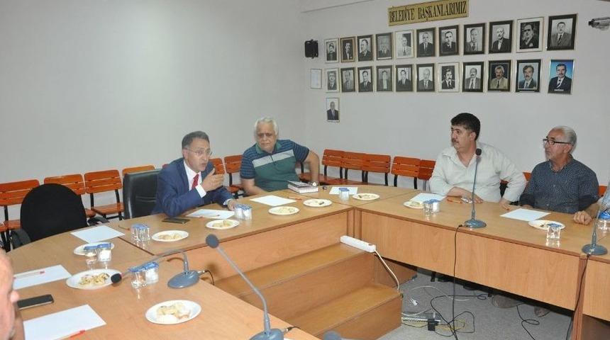 Başkan G&uuml;lbay, Dokumacı Esnafı İle Bir Araya Geldi