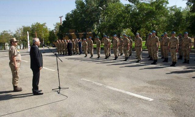 Vali Zorluoğlu Asker Ve Polislerin Bayramını Kutladı