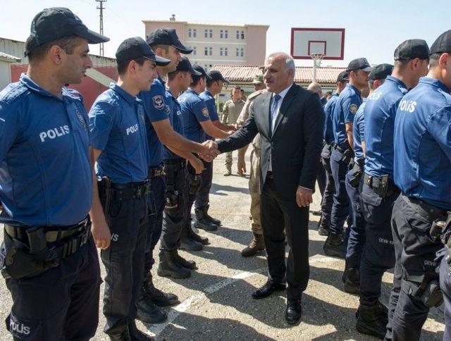 Vali Zorluoğlu Asker Ve Polislerin Bayramını Kutladı