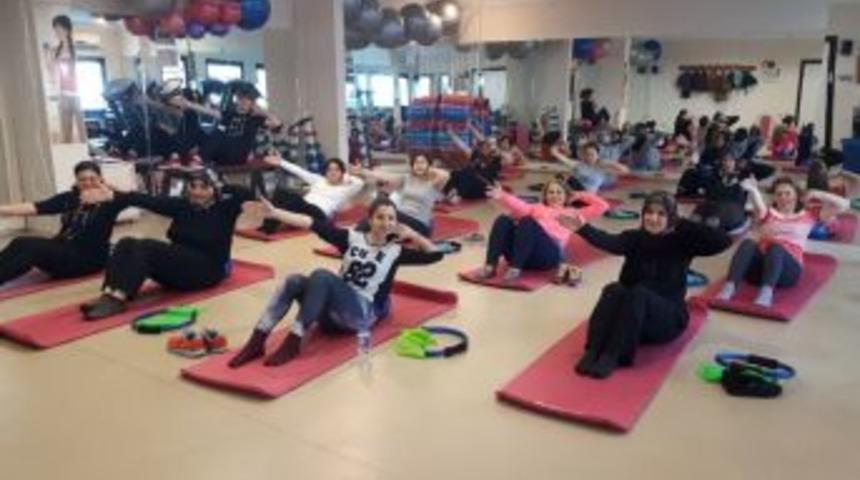 İzmit Belediyesi Spor Salonlarında Yeni D&ouml;nem Başladı