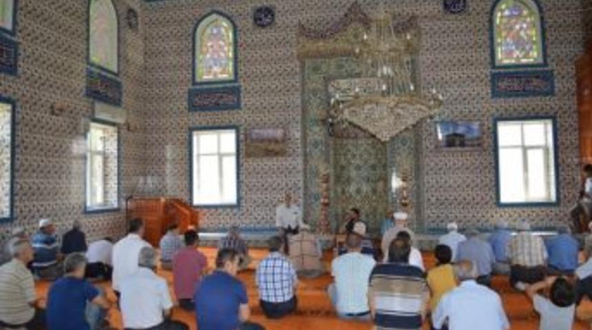 100. Yıl Camii Yenilendi