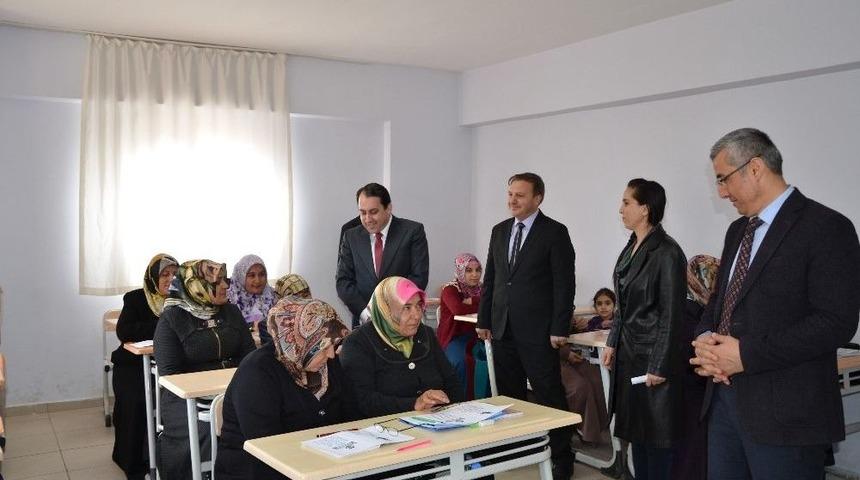 Darende&rsquo;de Okuma-yazma Seferberliğine İlgi B&uuml;y&uuml;k