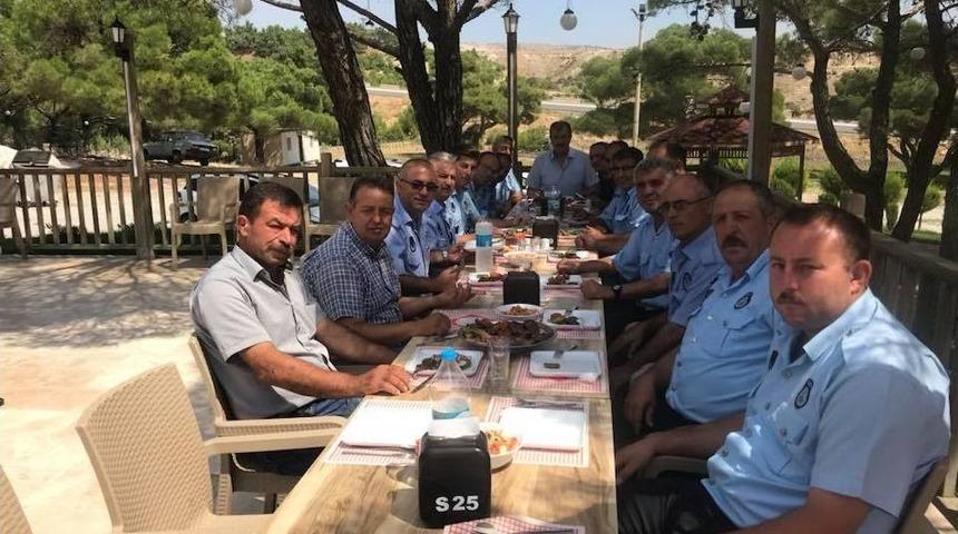 Başkan G&uuml;ven Zabıta Personeliyle Bir Araya Geldi