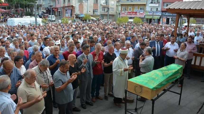 9 Gün Süren Yaşam Mücadelesini Kaybetti