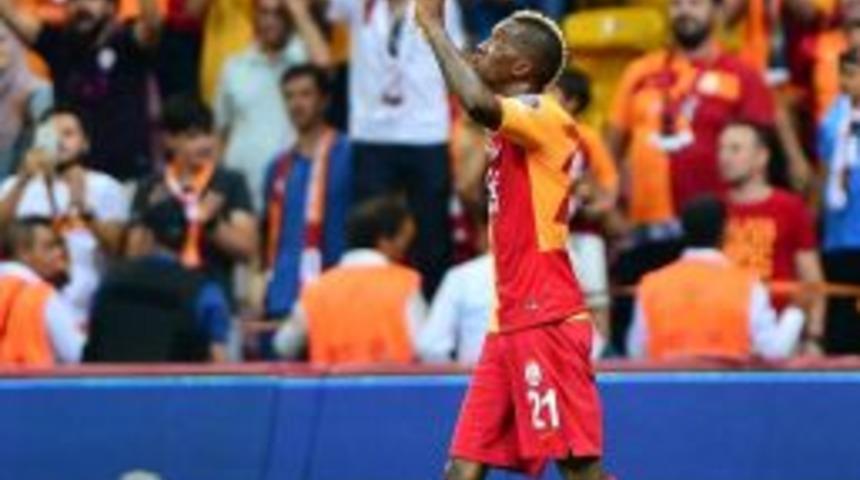 Galatasaray&rsquo;ı G&ouml;ztepe Karşısında 1-0 &Ouml;ne Ge&ccedil;iren Gol&uuml; 58 Bin Kişi İzledi