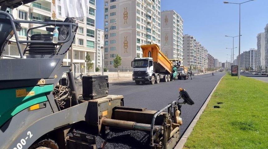 Mezopotamya Caddesi&rsquo;ne 7 Bin 121 Ton Asfalt Serildi