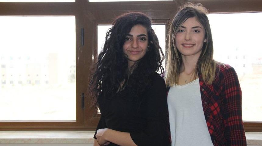 İn&ouml;n&uuml; &Uuml;niversitesi &Ouml;ğrencilerinden 2 Madalya