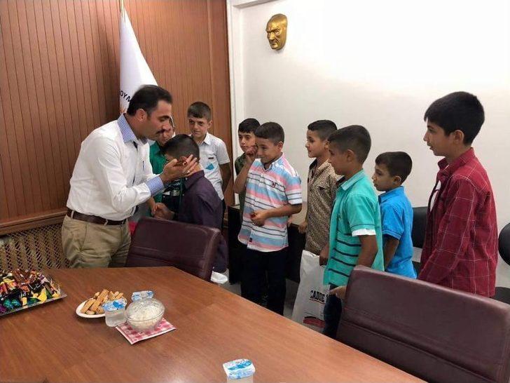 Kaymakam Alibeyoğlu Mehmetçikle Bayramlaştı G2