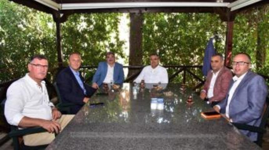 Karayolları B&ouml;lge M&uuml;d&uuml;r&uuml; &Ccedil;olak, Başkan Can İle Bir Araya Geldi