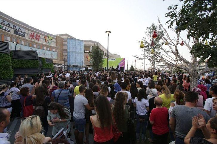 Buray’dan İzmir’de Muhteşem Performans G4