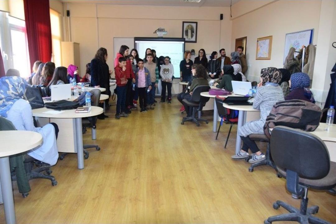 &Ouml;zel Eğitim Sınıfı &Ouml;ğrencilerinin &Uuml;niversite Hayalini Ger&ccedil;ekleşti