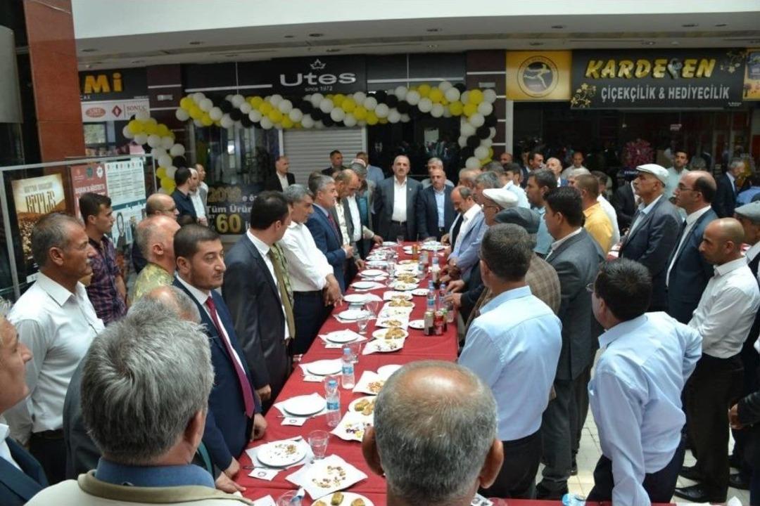 Tatvanlılar Bayramlaştı