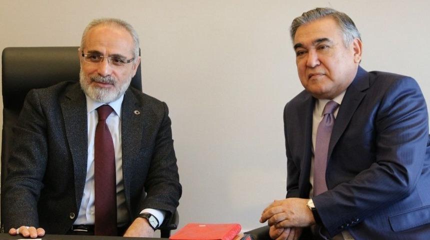 Cumhurbaşkanı Başdanışmanı Top&ccedil;u, Hainlerin Kur&rsquo;an-ı Kerim&rsquo;e Bomba Tuzaklamasını Değerlendirdi