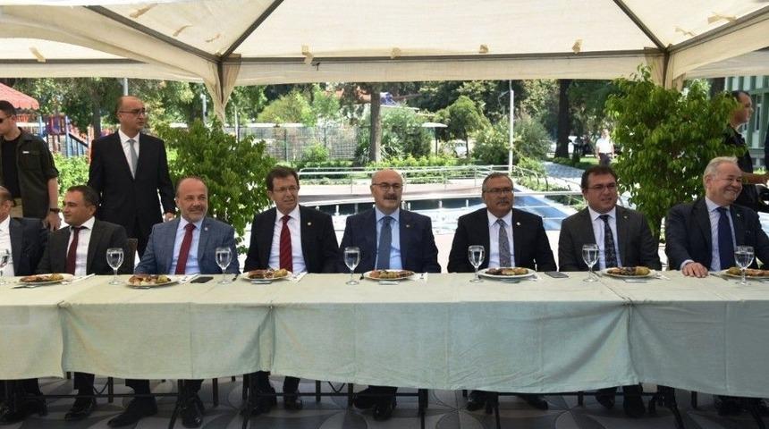 Aydın&rsquo;da İl Protokol&uuml; Bayramlaştı