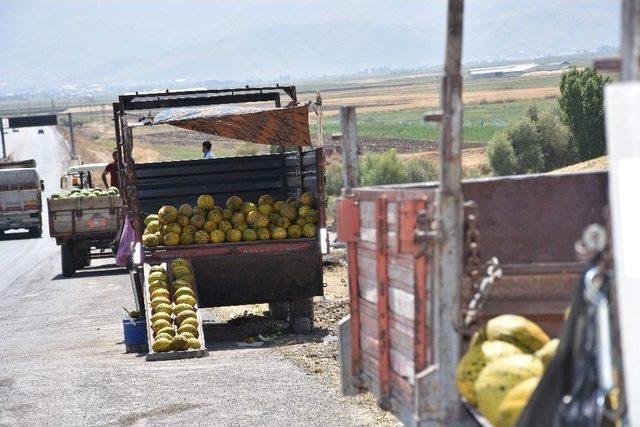 Muş’ta Pazar Sıkıntısı