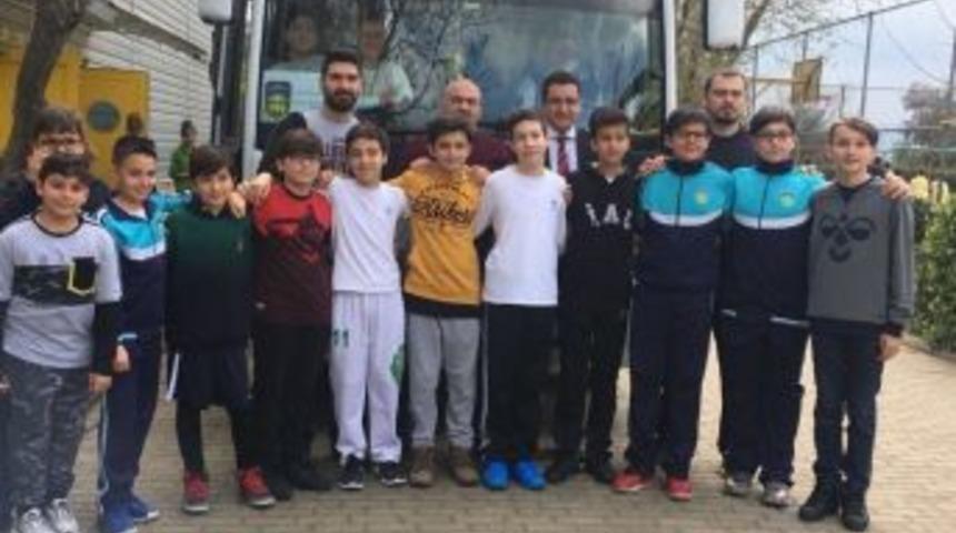 Başak Koleji’nin Şampiyonları Ege Bölgesi Birinciliği İçin Uşak’ta