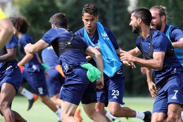 Fenerbahçe’de, Atiker Konyaspor Maçı Hazırlıkları Sürüyor G1