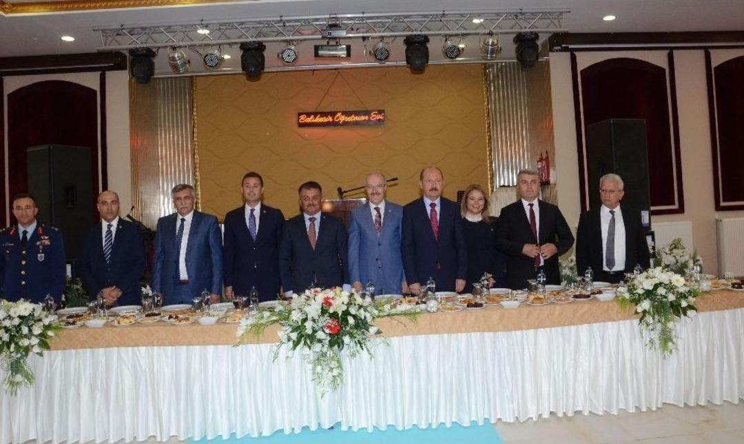 Balıkesir&rsquo;de Resmi Bayramlaşma