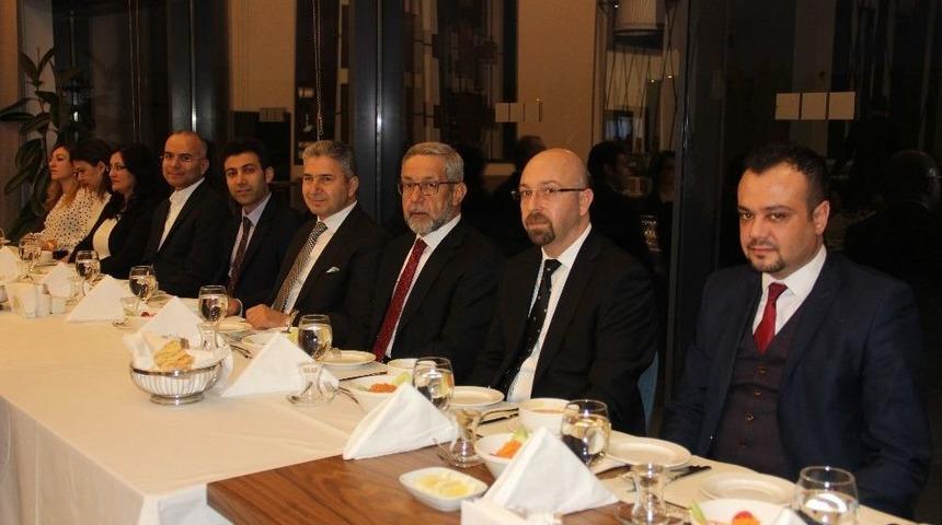 Park Hospital Hastanesi 14 Mart Tıp Bayramını Kutladı