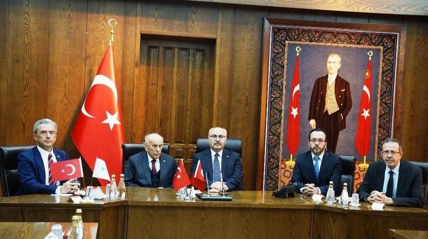 Vali K&ouml;şger, Ayter Ve &Ccedil;iftlik Jeotermal Sahalarında Yapılacak &Ccedil;alışmaları Anlattı