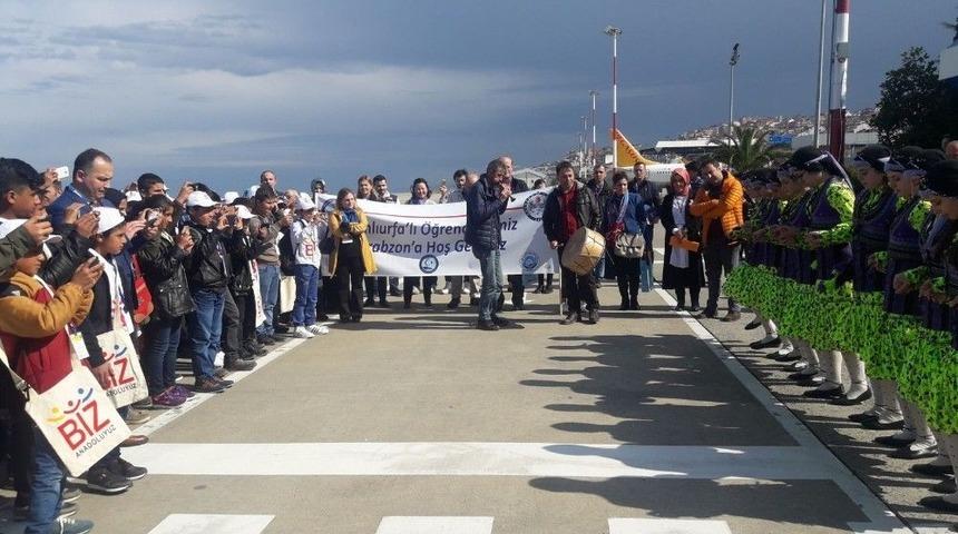 Şanlıurfa&rsquo;dan Trabzon&rsquo;a Dostluk K&ouml;pr&uuml;s&uuml; Kurmak İ&ccedil;in Geldiler