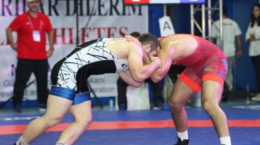 46. Uluslararası Yaşar Doğu G&uuml;reş Turnuvası&rsquo;nda İlk G&uuml;n Sona Erdi