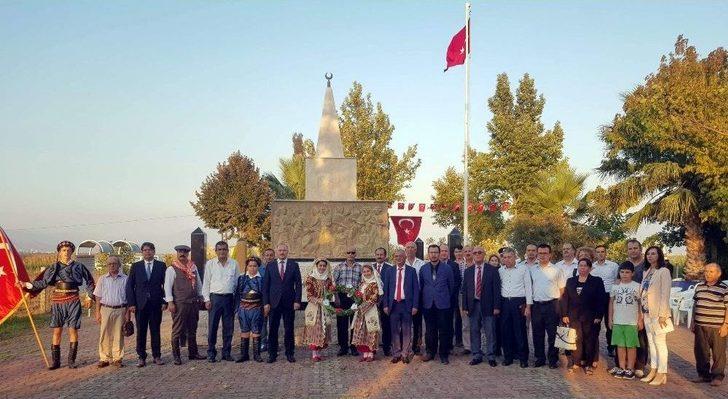 Kurtuluş Kutlamalarına Atlı Efeler Ve Trt Sanatçıları Damga Vurdu G1