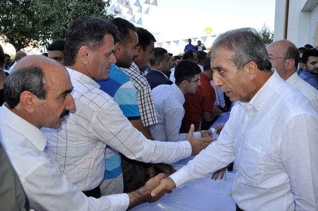 Ak Parti Diyarbakır İl Başkanlığı Vatandaşlarla Bayramlaştı