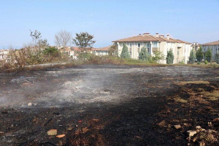 Çalılık Alanda Çıkan Yangın 10 Dönümlük Araziyi Küle Çevirdi G3