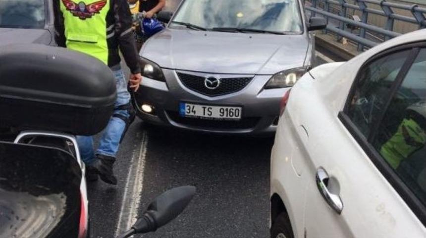 E-5 Karayolunda Dehşet Sa&ccedil;arak Motosikletlere &Ccedil;arpan Maganda B&ouml;yle Yakalandı