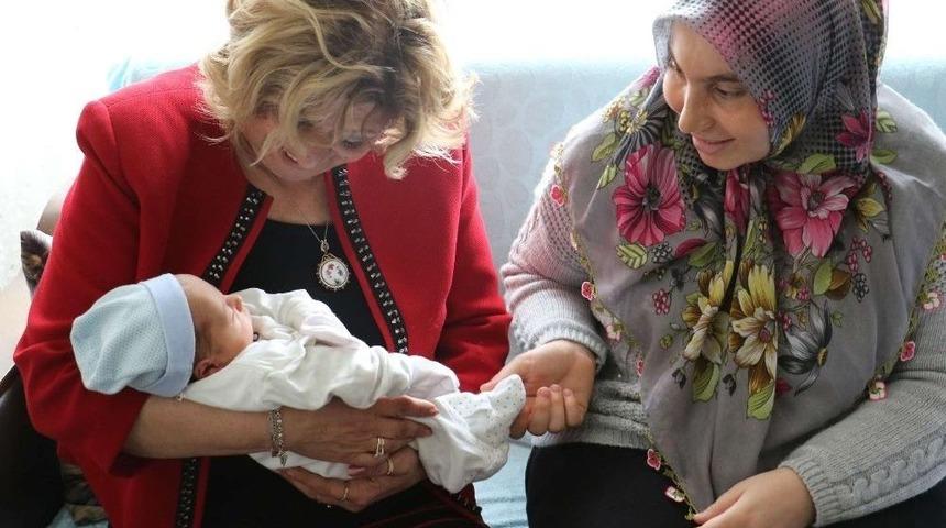 Manisa B&uuml;y&uuml;kşehir&rsquo;den &rsquo;hoş Geldin Bebek&rsquo; Ziyareti