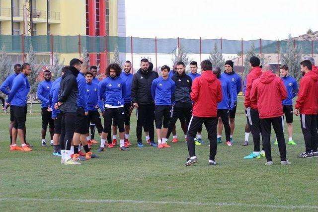 Evkur Yeni Malatyaspor Trabzonspor’u Gözüne Kestirdi