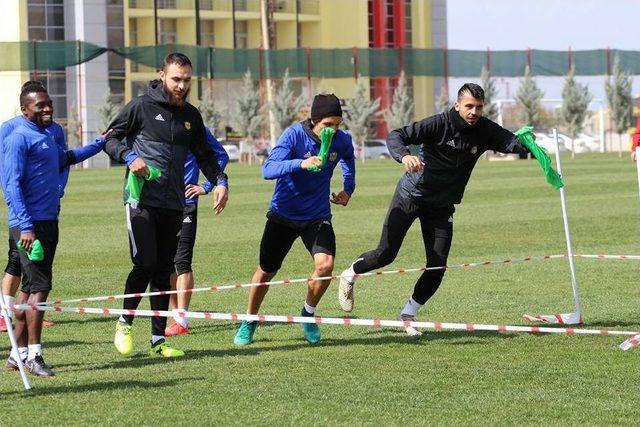 Evkur Yeni Malatyaspor Trabzonspor’u Gözüne Kestirdi