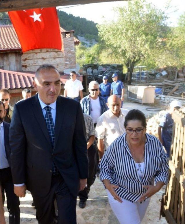 Kültür Ve Turizm Bakanı Ersoy Baba Ocağında