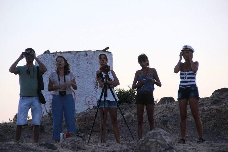 Kanlı Ay İle Aynı Karede Fotoğraf Çekinmek İçin Yarıştılar G4