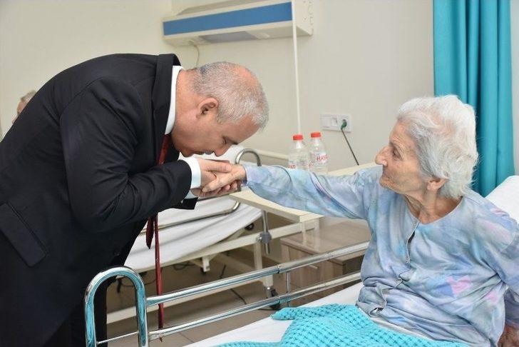 Manisa Protokolü Bayramlaştı G1