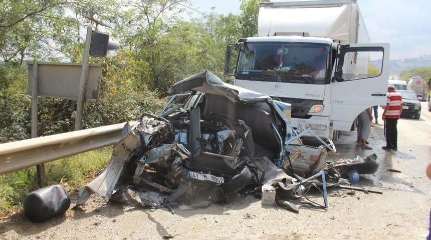 Ölüm Yolunda Feci Kaza: 1 Ölü, 1 Yaralı