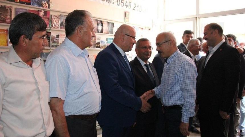 L&uuml;tfi Elvan Karaman&rsquo;da Partisinin Bayramlaşma Programına Katıldı