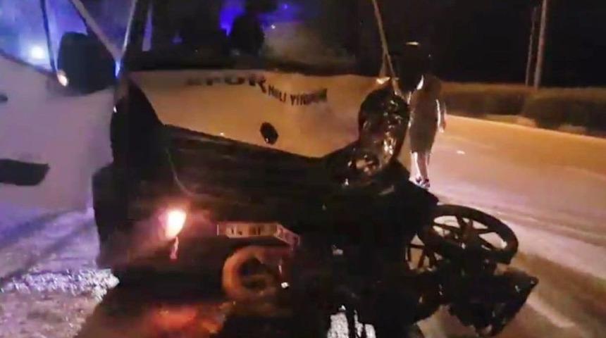 Bursa’da Minibüs İle Motosiklet Çarpıştı: 1 Yaralı