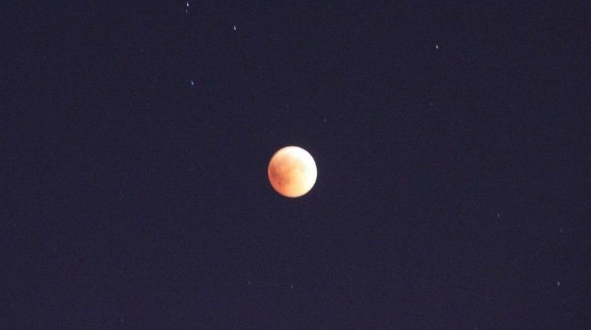 Şanlıurfa&rsquo;da Kanlı Ay Tutulması