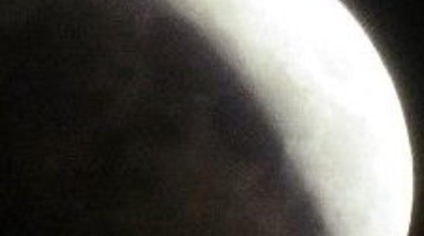 Kapadokya&rsquo;da Muhteşem Kanlı Ay Tutulması Kendisine Hayran Bıraktı