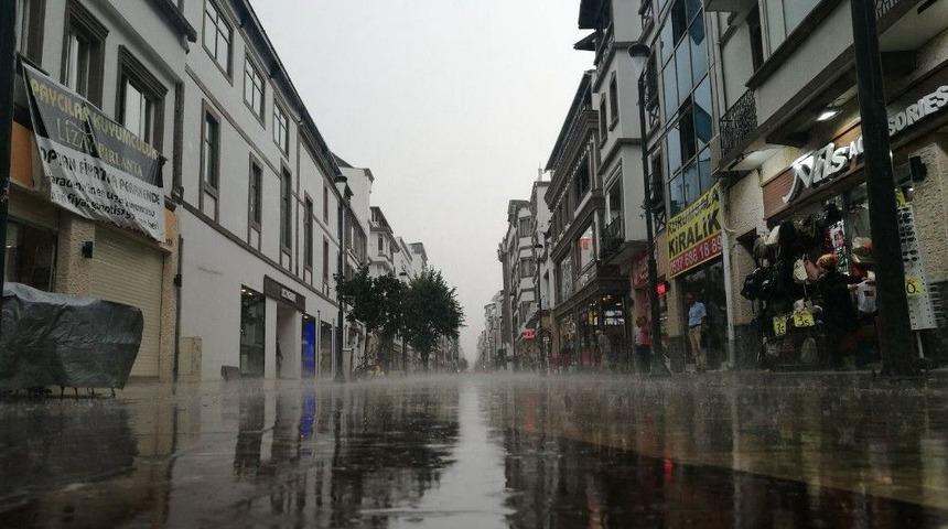 Ordu Yağmura Teslim