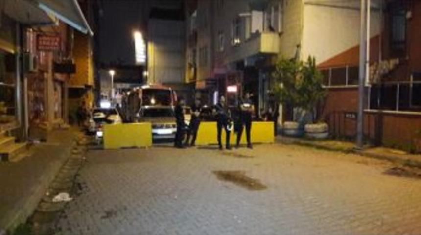 &Ccedil;ocukları Taciz Ettiği İddia Edilen Kişiyi Lin&ccedil; Edilmekten Polis Ekipleri Kurtardı