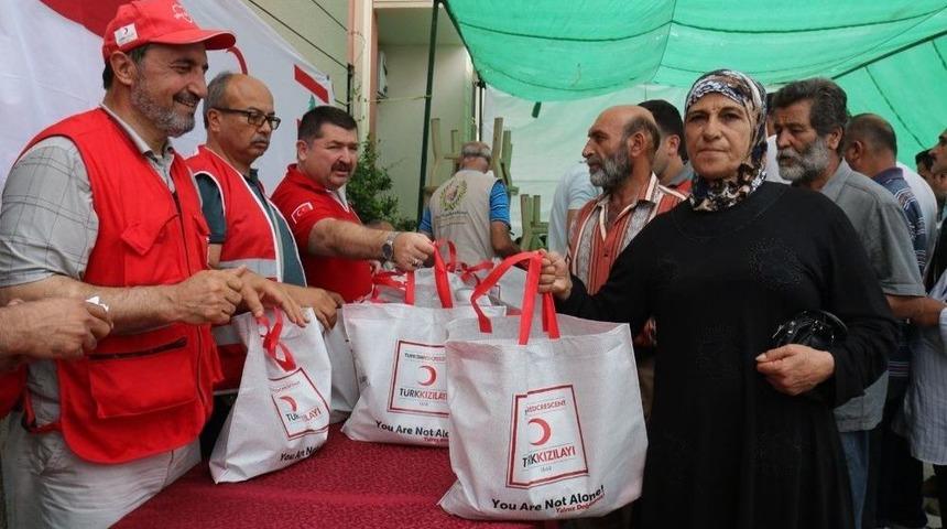 T&uuml;rk Kızılayı İhtiya&ccedil; Sahiplerini Sevindirdi