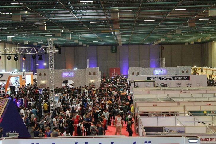 Binlerce Genç Oyun Fuarında Eğlenceli Dakikalar Yaşadı G2