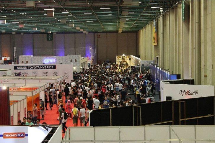 Binlerce Genç Oyun Fuarında Eğlenceli Dakikalar Yaşadı G3