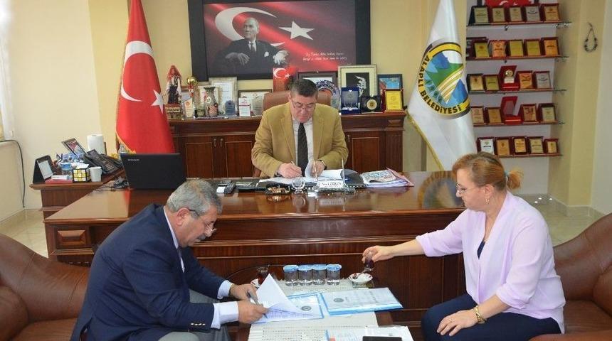 Toplu S&ouml;zleşmede İmzalar Atıldı