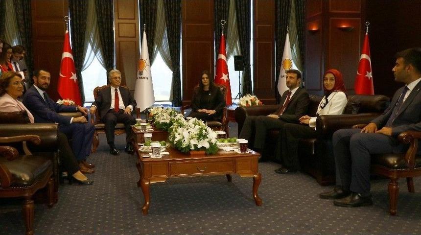 Chp Heyetinden Ak Parti’ye Bayram Ziyareti