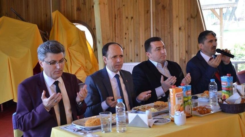 Başkan Bakıcı Din G&ouml;revlileri İle Bir Araya Geldi